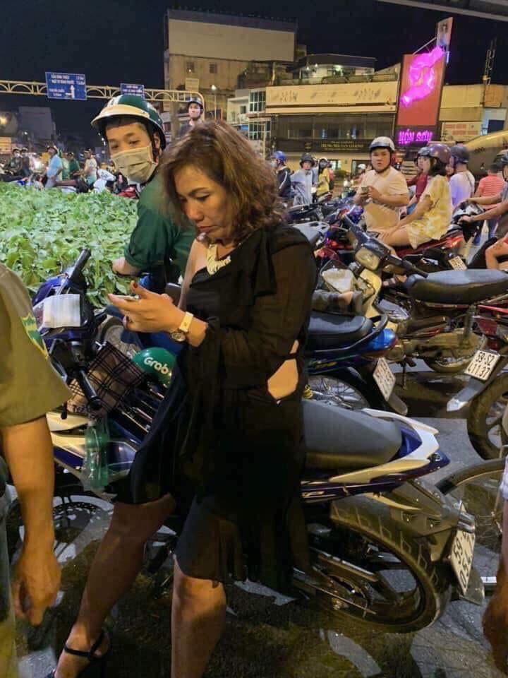 Cảnh tượng kinh hoàng vụ xe BMW tông liên hoàn tại ngã tư Hàng Xanh