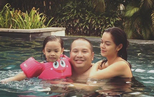 Năm 2017, hôn nhân với ca sĩ Phạm Quỳnh Anh và chồng bị đồn gặp nhiều trục trặc.