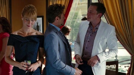 Chuyện hậu trường hấp dẫn hơn phim 'cài cắm' trên màn ảnh Hollywood