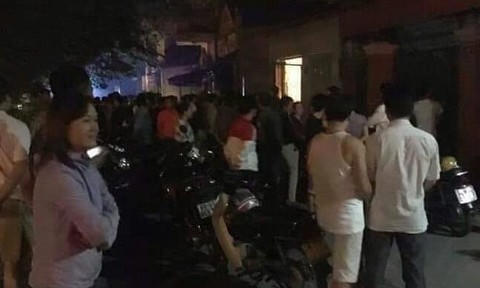 Nữ giáo viên nghỉ hưu bị kẻ lạ đâm chết, ông hàng xóm cũng trọng thương