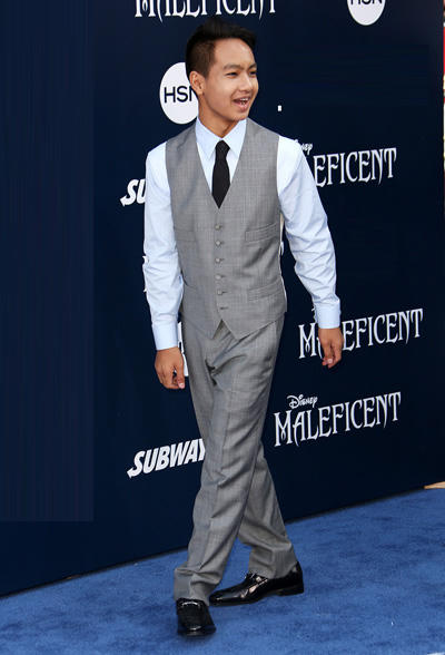 Trong gia đình, dường như Maddox được Angelina Jolie dành nhiều ưu ái khi cô để con tập điều hành quỹ từ thiện tại Campuchia, tham gia sản xuất phim (By the Sea và First They Killed My Father)...