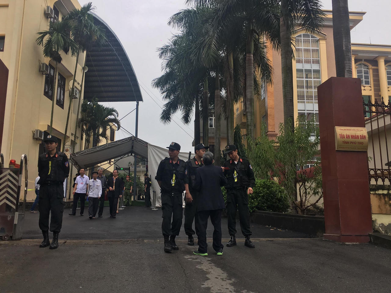 Từ bị cáo nhỏ tuổi nhất, hé lộ đường dây Rikvip