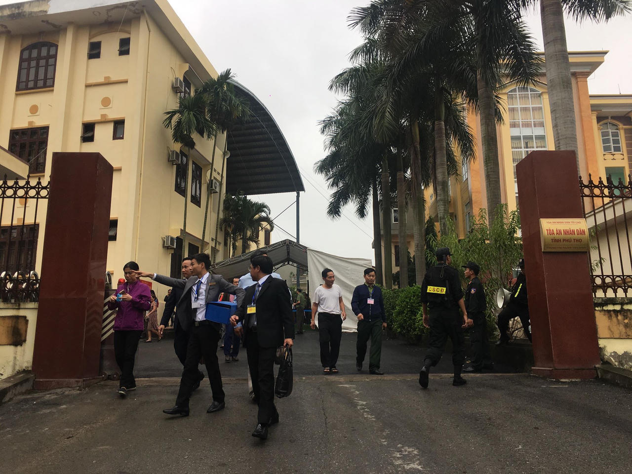 Từ bị cáo nhỏ tuổi nhất, hé lộ đường dây Rikvip