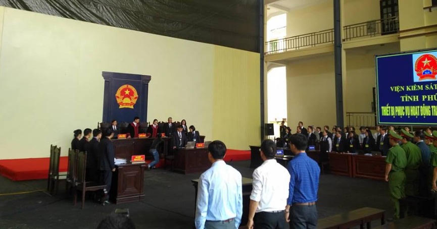 Từ bị cáo nhỏ tuổi nhất, hé lộ đường dây Rikvip