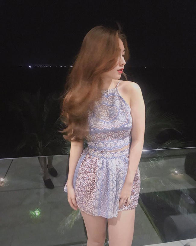 dung nhan hap dan cua "ban gai tin don" thu mon bui tien dung hinh anh 16