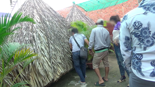 [VIDEO] - Tiếng kêu cứu của cô gái trong “động quỷ” - Ảnh 6.