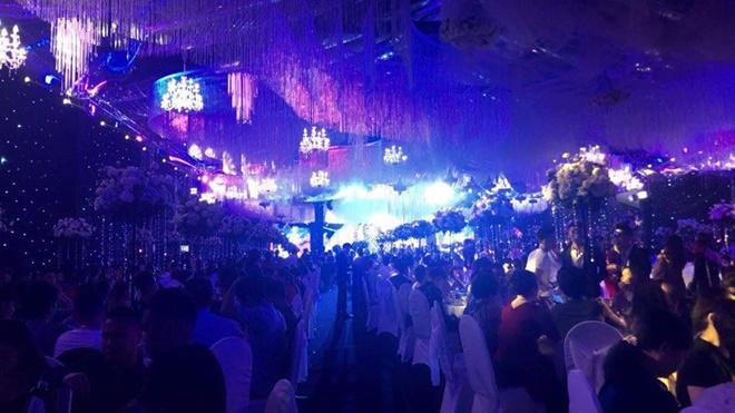 dam cuoi 'khung' 4 ty o thai nguyen: bat ngo ve co dau va chu re hinh anh 2