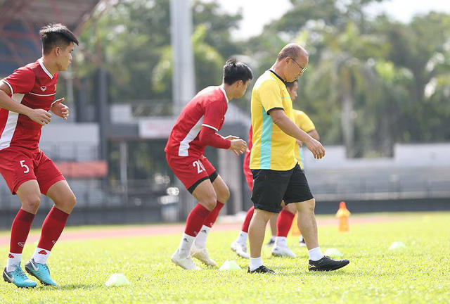 Đội tuyển Việt Nam tính chiêu gì tái đấu Malaysia?