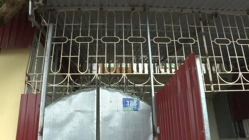 Đột kích ngôi nhà 3 lớp cửa, camera bao quanh, bắt 'trùm' ma túy