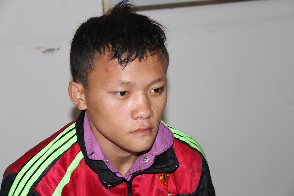 Truy bắt gã trai dụ dỗ bé lớp 6 không thành, cầm dao khống chế hiếp gái bản