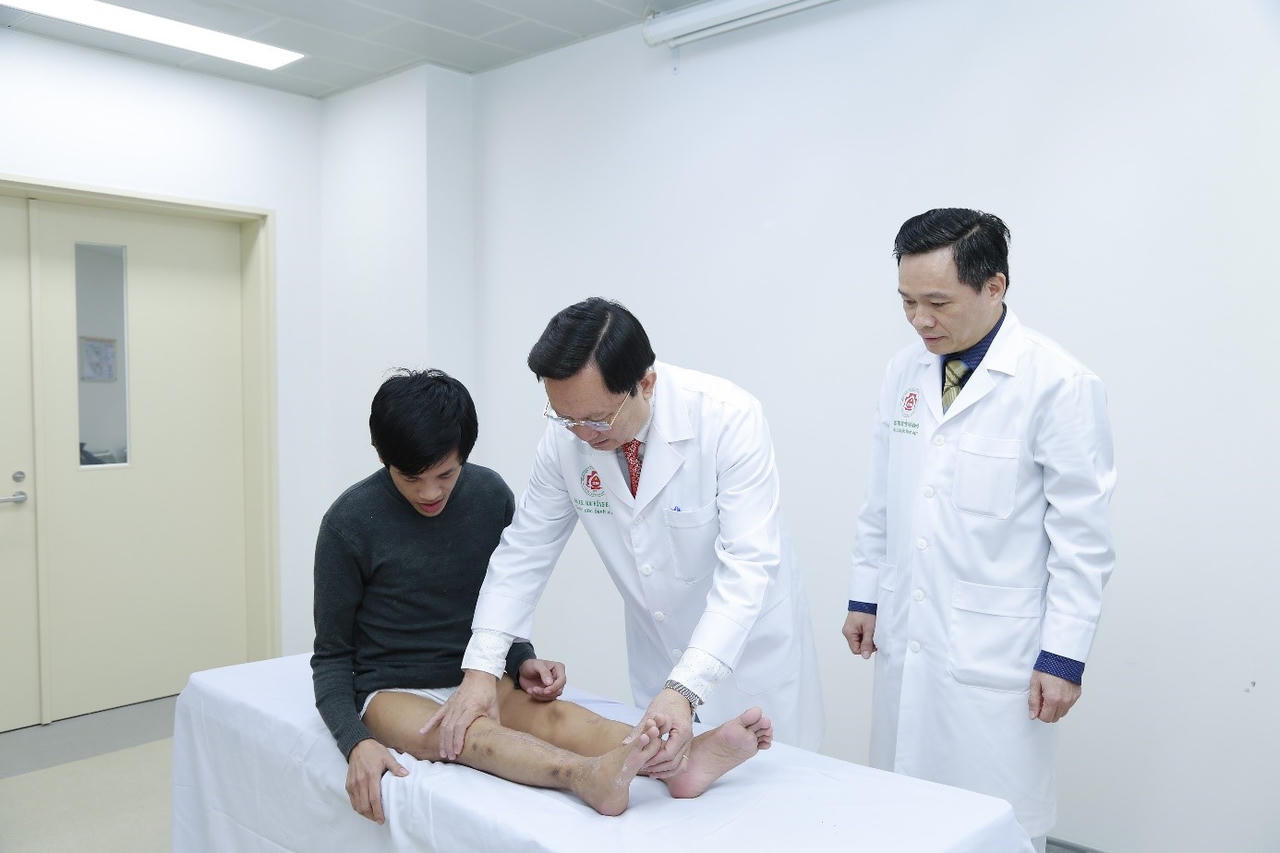 Kỳ tích 'hoàng tử ếch' Nam Định biến thành người bình thường