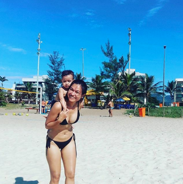 Đo độ nóng bỏng bóng hồng bên cạnh HLV thể lực mới của đội tuyển Việt Nam - Ảnh 14.