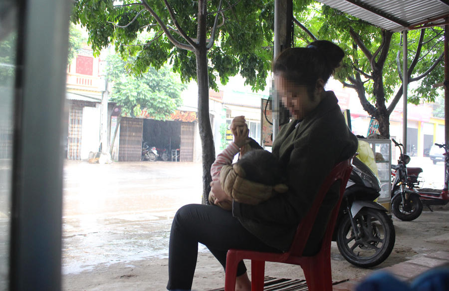  Khu trọ vắng tanh và tâm tư nữ công nhân ngủ ngày 'cày' đêm 