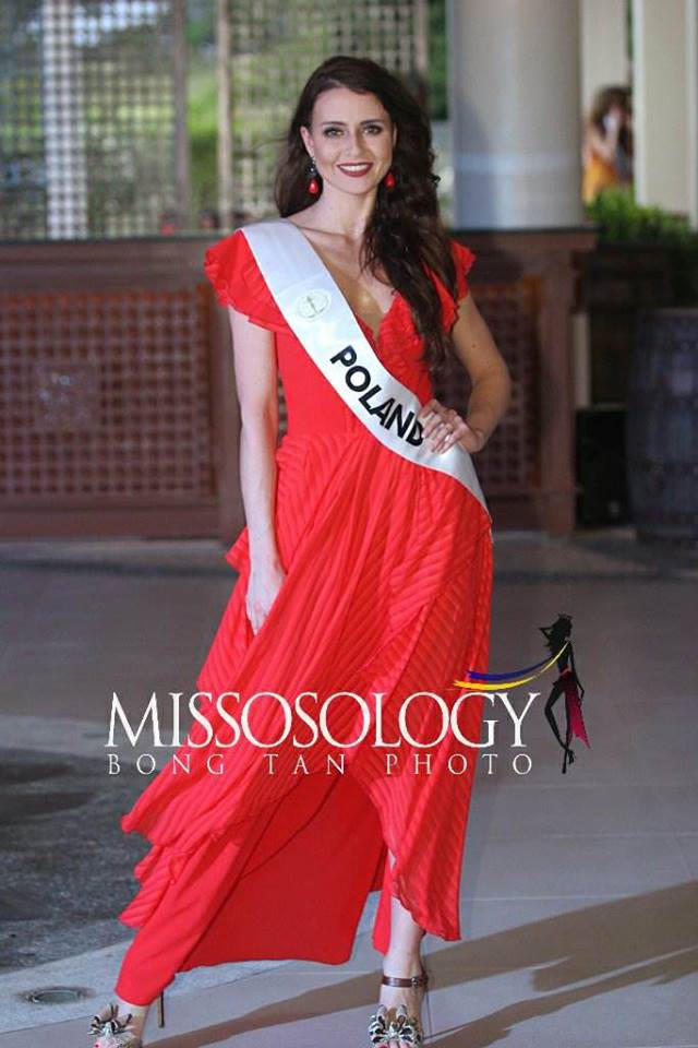 Đọ nhan sắc của Ngân Anh với thí sinh của cuộc thi Hoa hậu liên lục địa 2018 - Ảnh 44.