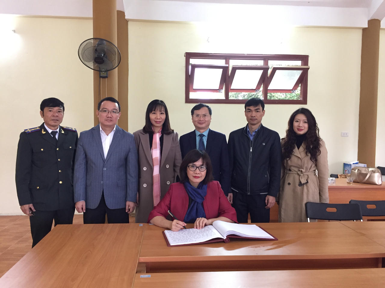 Đoàn công tác Bộ Tư pháp dâng hương tại Khu di tích lịch sử Bộ Tư pháp