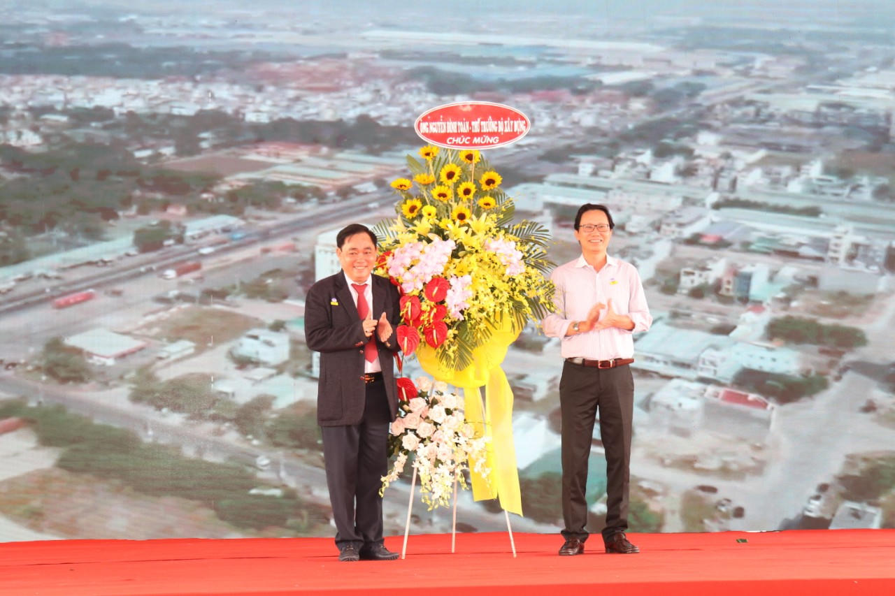 Khánh thành nhà máy xử lý nước thải KCN Sóng Thần 2: Niềm vui chung của mọi người, mọi nhà