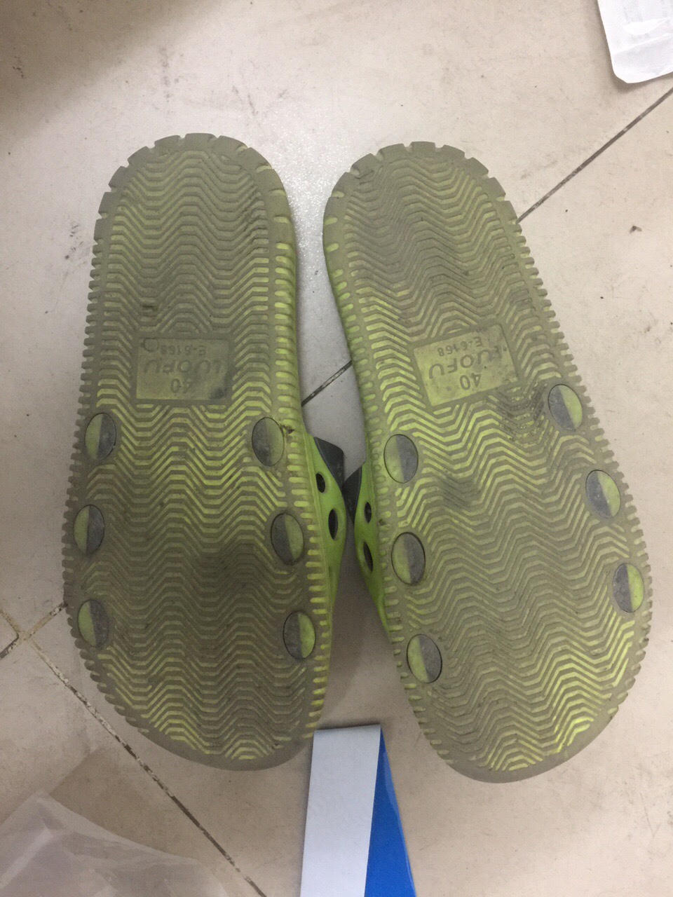 Công bố loạt hình ảnh và tang vật về nghi phạm giết tài xế ở cổng SVĐ Mỹ Đình