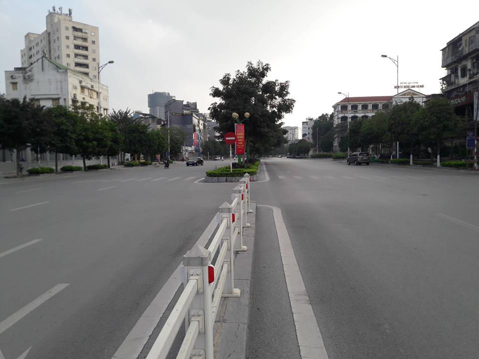 Ngỡ ngàng khung cảnh Hà Nội chiều 30 Tết