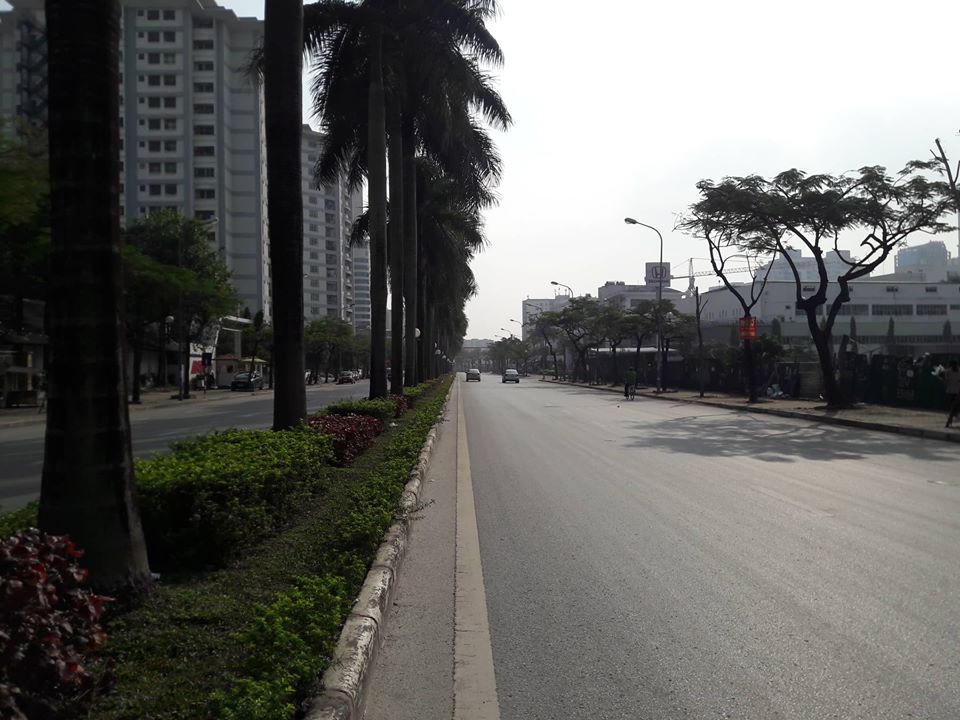 Ngỡ ngàng khung cảnh Hà Nội chiều 30 Tết