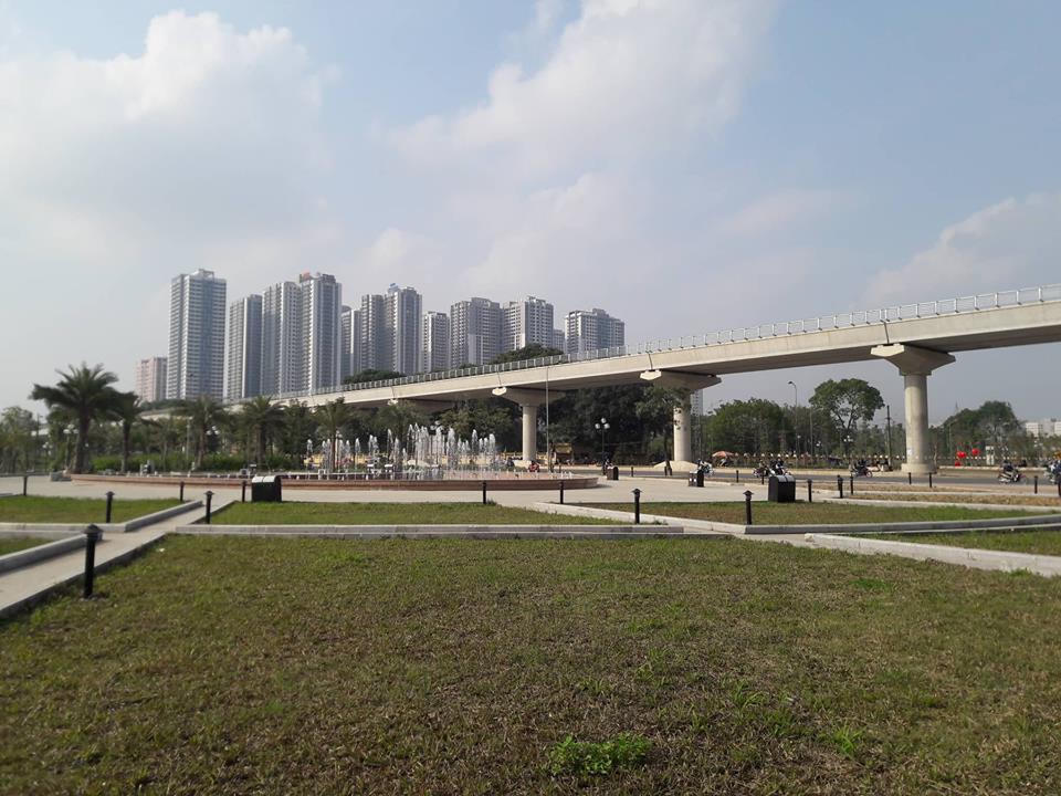 Ngỡ ngàng khung cảnh Hà Nội chiều 30 Tết