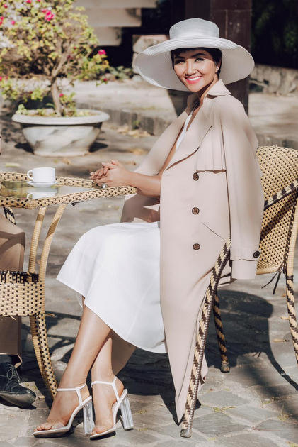 HHen Niê trong bộ ảnhthực hiện trong những ngày Tết.