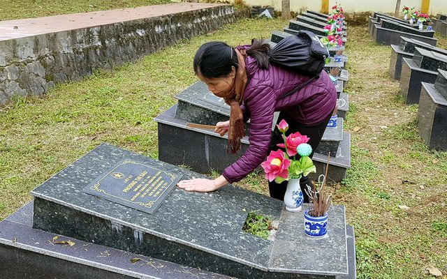 Ngày về xúc động của “cô học sinh” duy nhất sống sót ở hang Ngườm Hẩu 1979 - 10