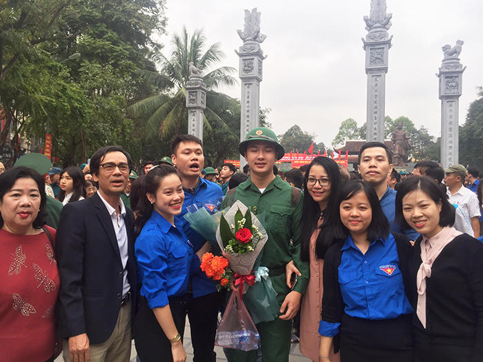 Ấn tượng cảnh trai Hà Nội náo nức lên đường nhập ngũ