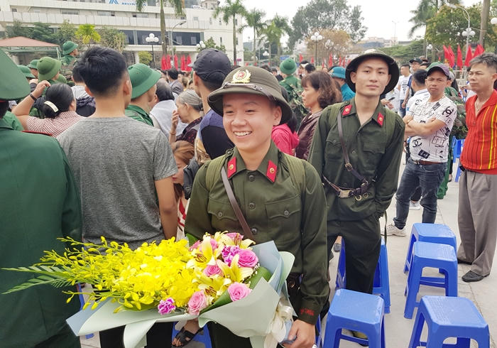 Ấn tượng cảnh trai Hà Nội náo nức lên đường nhập ngũ