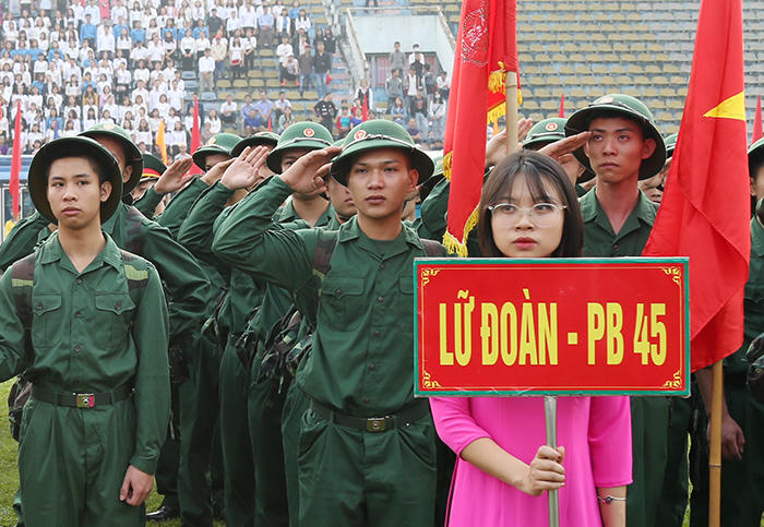 Ấn tượng cảnh trai Hà Nội náo nức lên đường nhập ngũ