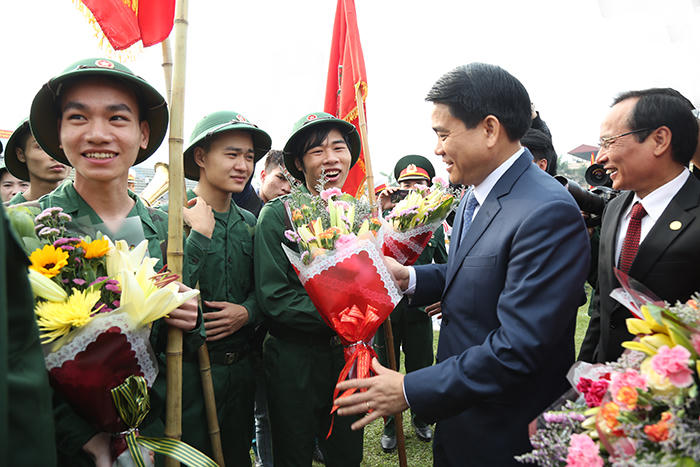 Ấn tượng cảnh trai Hà Nội náo nức lên đường nhập ngũ