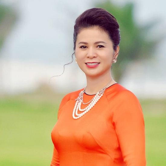 giua bao ly hon nghin ty, vo "vua ca phe" trung nguyen gay an tuong vi dep, mac sang hinh anh 11