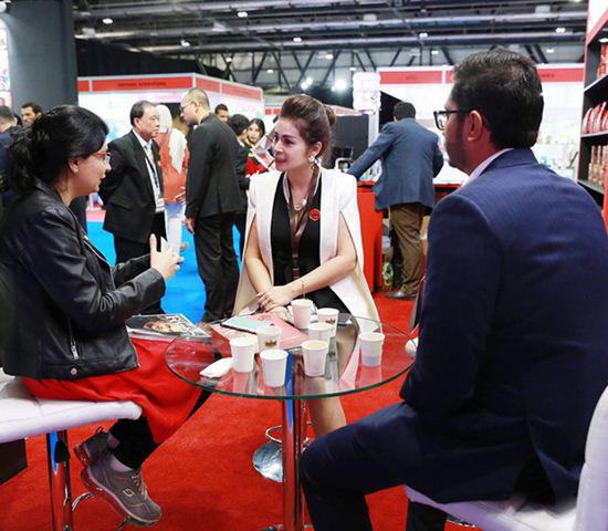 giua bao ly hon nghin ty, vo "vua ca phe" trung nguyen gay an tuong vi dep, mac sang hinh anh 5