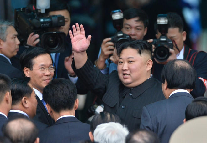 Ông Kim Jong Un lên tàu về Triều Tiên  