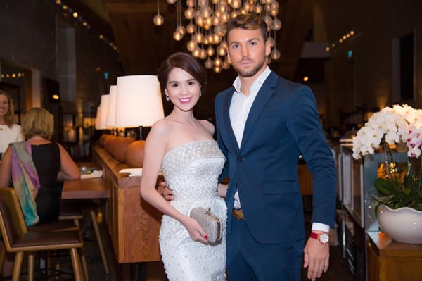 Cầu thủ đẹp trai từng đóng MV với Hà Hồ bị tố quấy rối tình dục