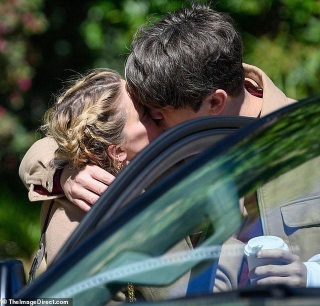 Amber Heard lại có bạn trai mới - 1