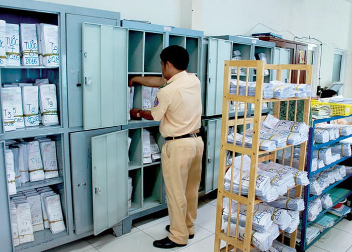 Bộ Công an 'lên tiếng' xung quanh đề xuất 'mất Bằng lái xe phải thi lại'