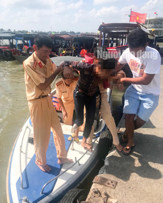 Thêm một nam thanh niên nhảy cầu Cần Thơ tự tử - Ảnh 2.