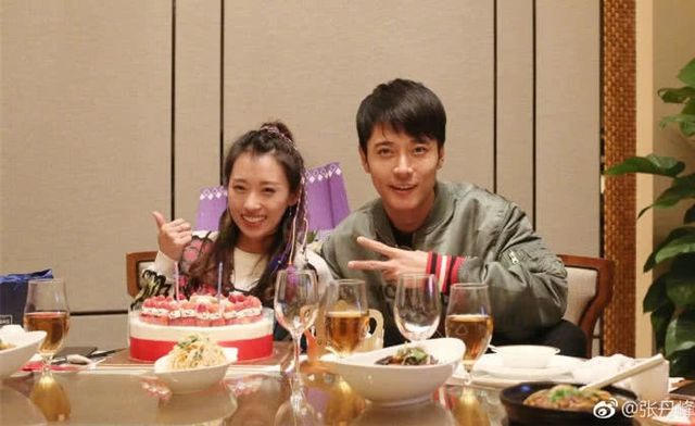 Mỹ nhân U50 - Hồng Hân phờ phạc, suy sụp vì scandal ngoại tình của chồng trẻ - 6 Mỹ nhân U50 - Hồng Hân phờ phạc, suy sụp vì scandal ngoại tình của chồng trẻ - 6