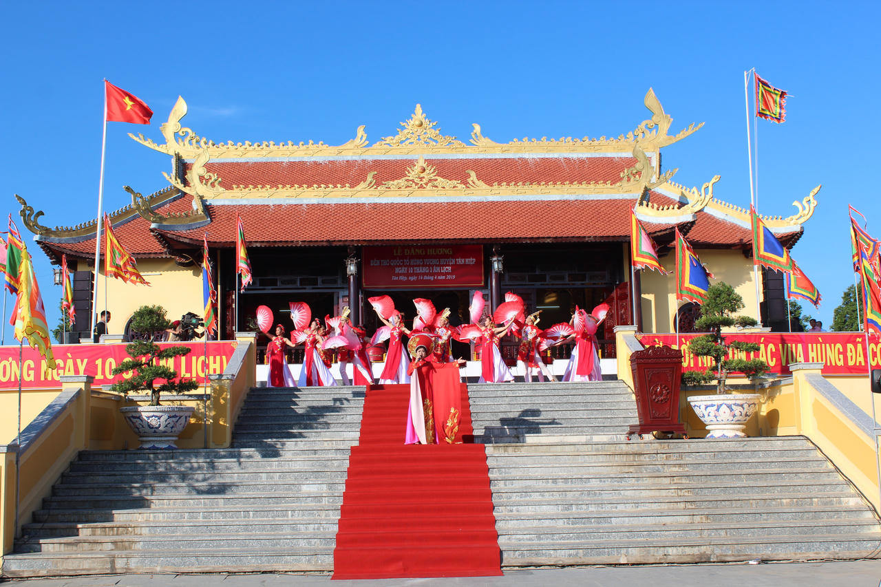 Dâng hương Giỗ Tổ Hùng Vương ở Kiên Giang 