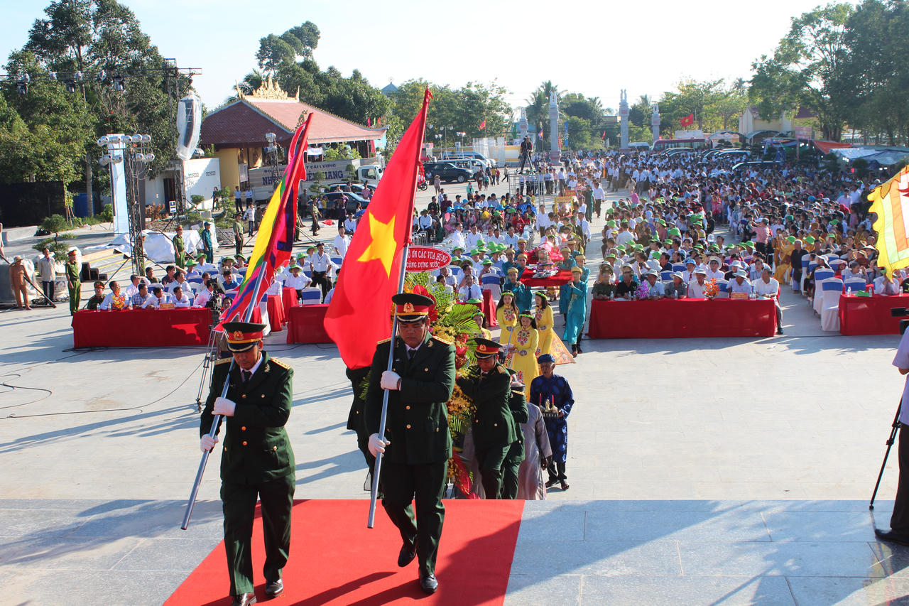 Dâng hương Giỗ Tổ Hùng Vương ở Kiên Giang 