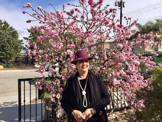 Tiết lộ về người mẹ nổi tiếng một thời của nam ca sĩ Bằng Kiều - 14