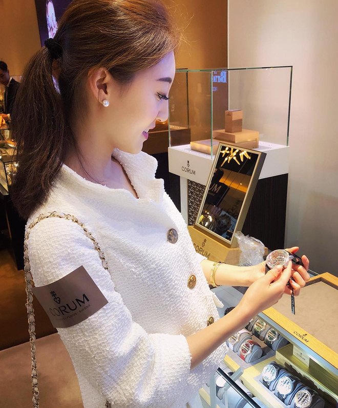 hai co dao xu cang thom song the nao sau chia tay tinh gia dang tuoi bo hinh anh 10