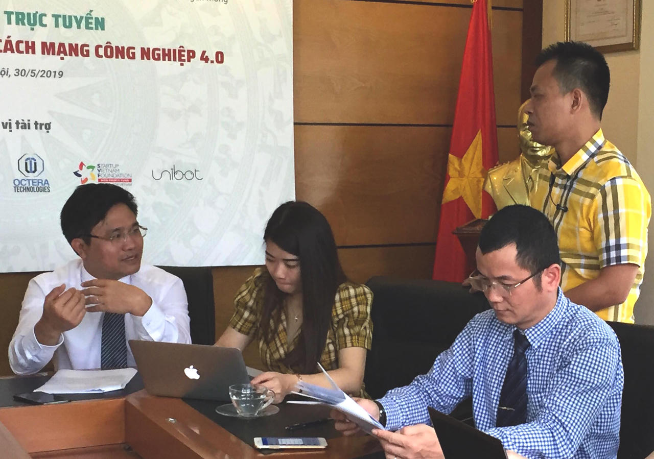 Đối thoại trực tuyến về những vấn đề pháp lý đặt ra cho Việt Nam thời 4.0