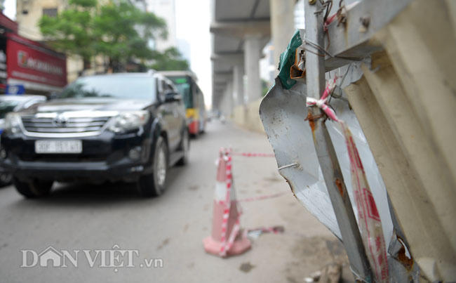 anh: bay nguoi sac nhon duoi chan cong trinh duong sat tren cao hinh anh 11