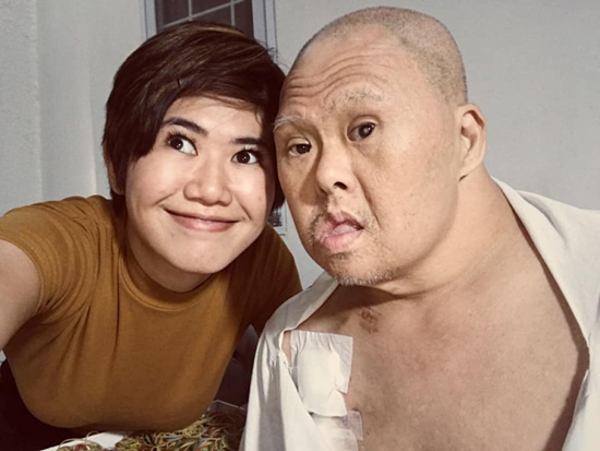 Cô luôn tự hào vì có một người cha tuyệt vời nhất thế giới.Ảnh: PEP