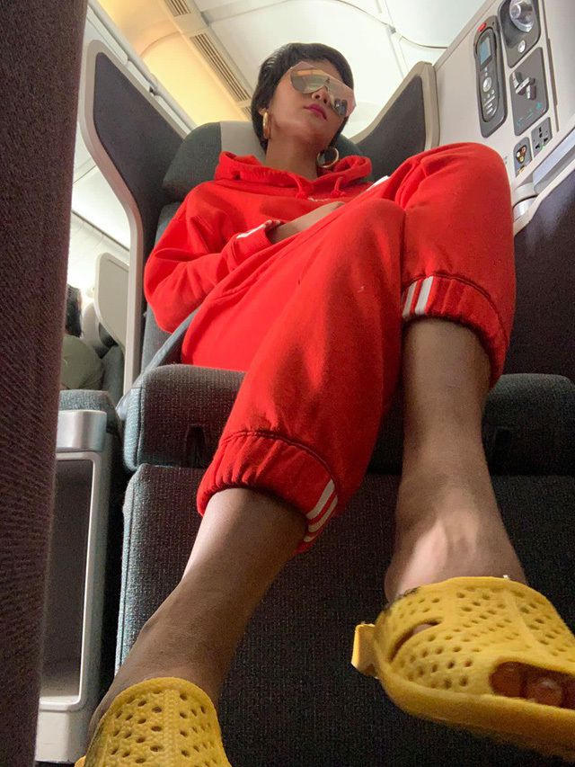 Sự thật khiến Hoa hậu HHen Niê đi... dép tổ ong - 5 Sự thật khiến Hoa hậu HHen Niê đi... dép tổ ong - 5