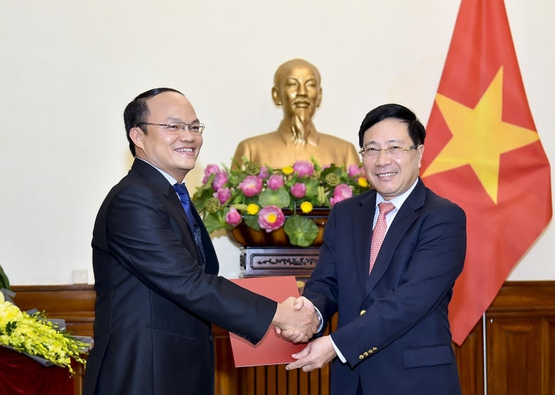 Bổ nhiệm mới loạt cán bộ ngành ngoại giao