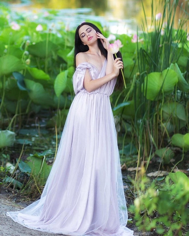 nhung co gai ngoai quoc "don tim" nguoi nhin vi dep nhu nu than ben sen hinh anh 13