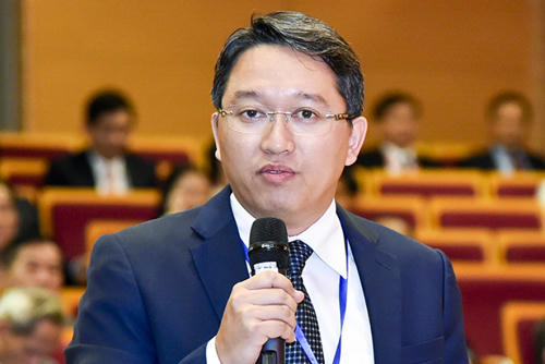 chan dung pho chanh van phong trung uong dang 43 tuoi hinh 6