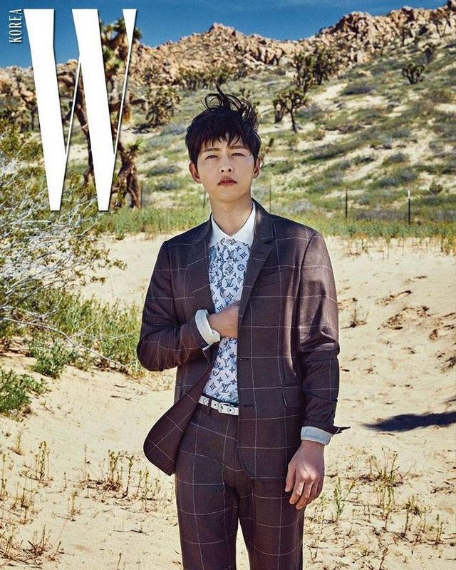 Hình ảnh ngọt ngào của Song Hye Kyo - Song Joong Ki trước khi chia tay - 18